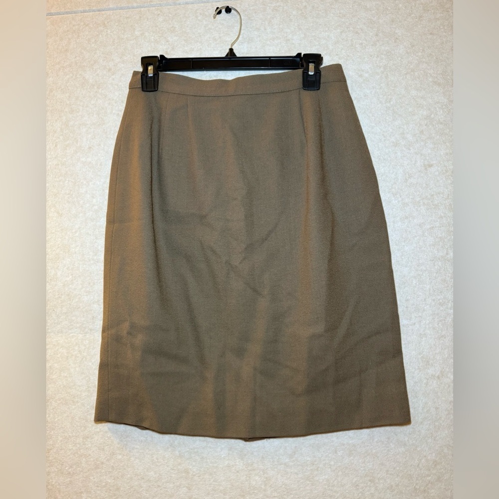 100% Pure New Wool Brown A-Line Skirt Button Zip Closure Size 8